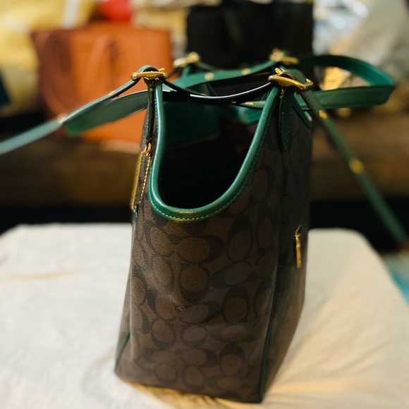 Coach Bag 2pcs - Picture 4 of 7